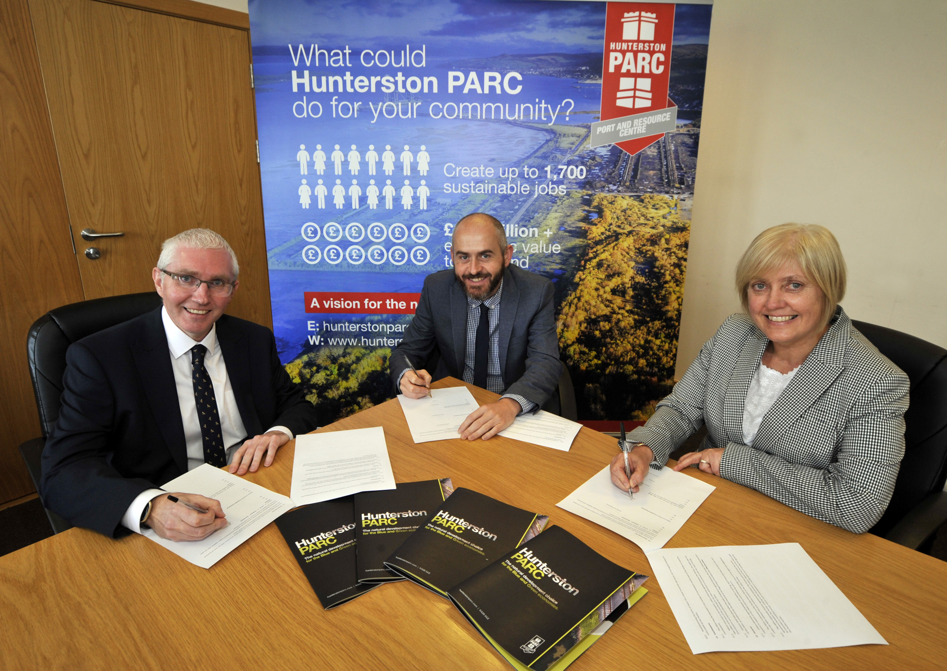 Background image - Hunterston PARC MOU Signing 1