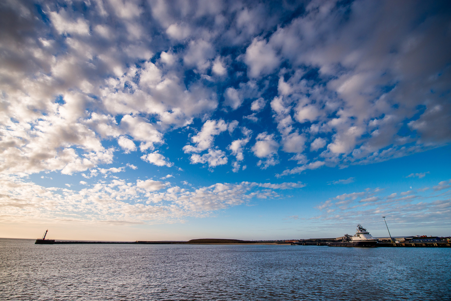 Background image - GY Marine