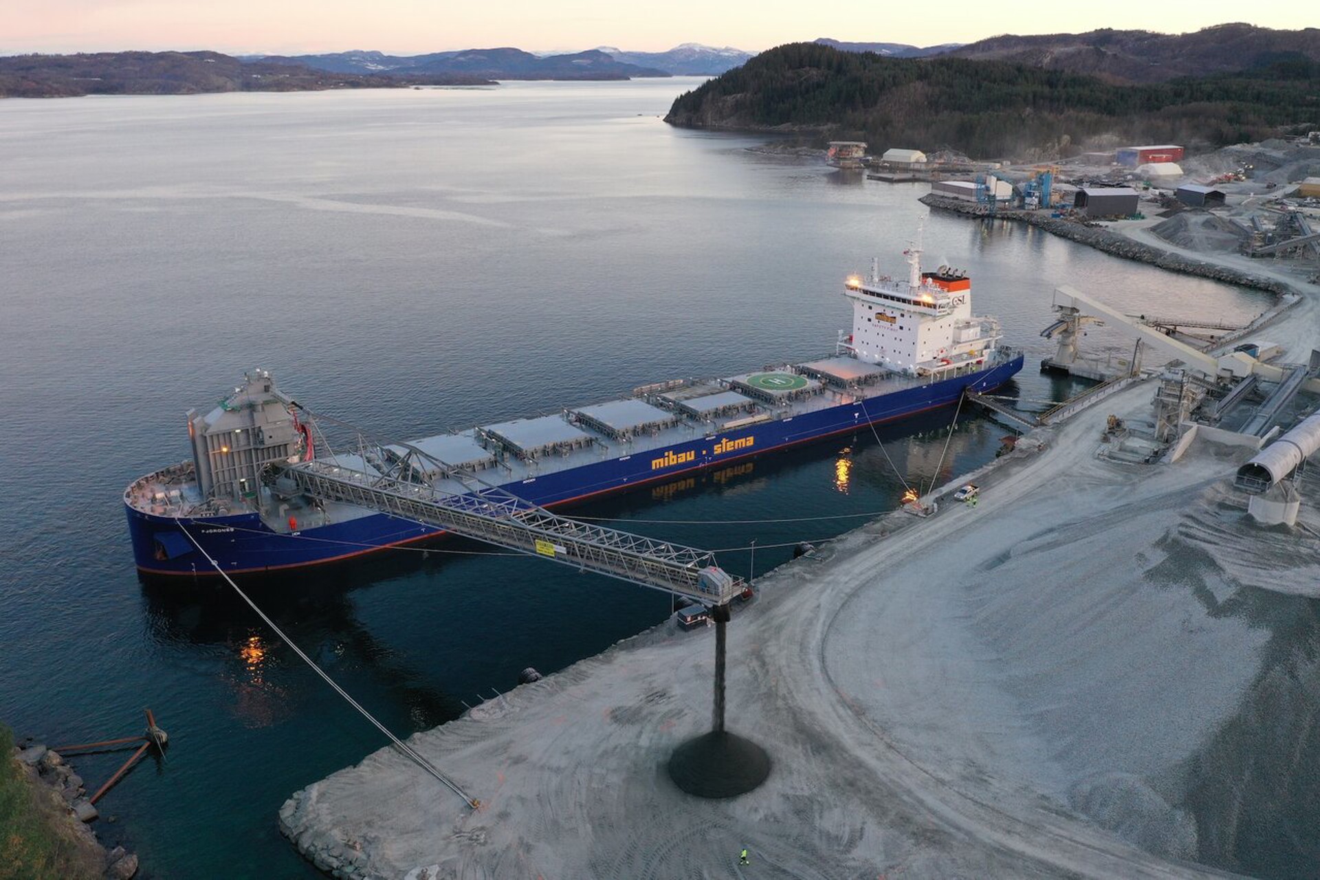 Mibau Stema Ship