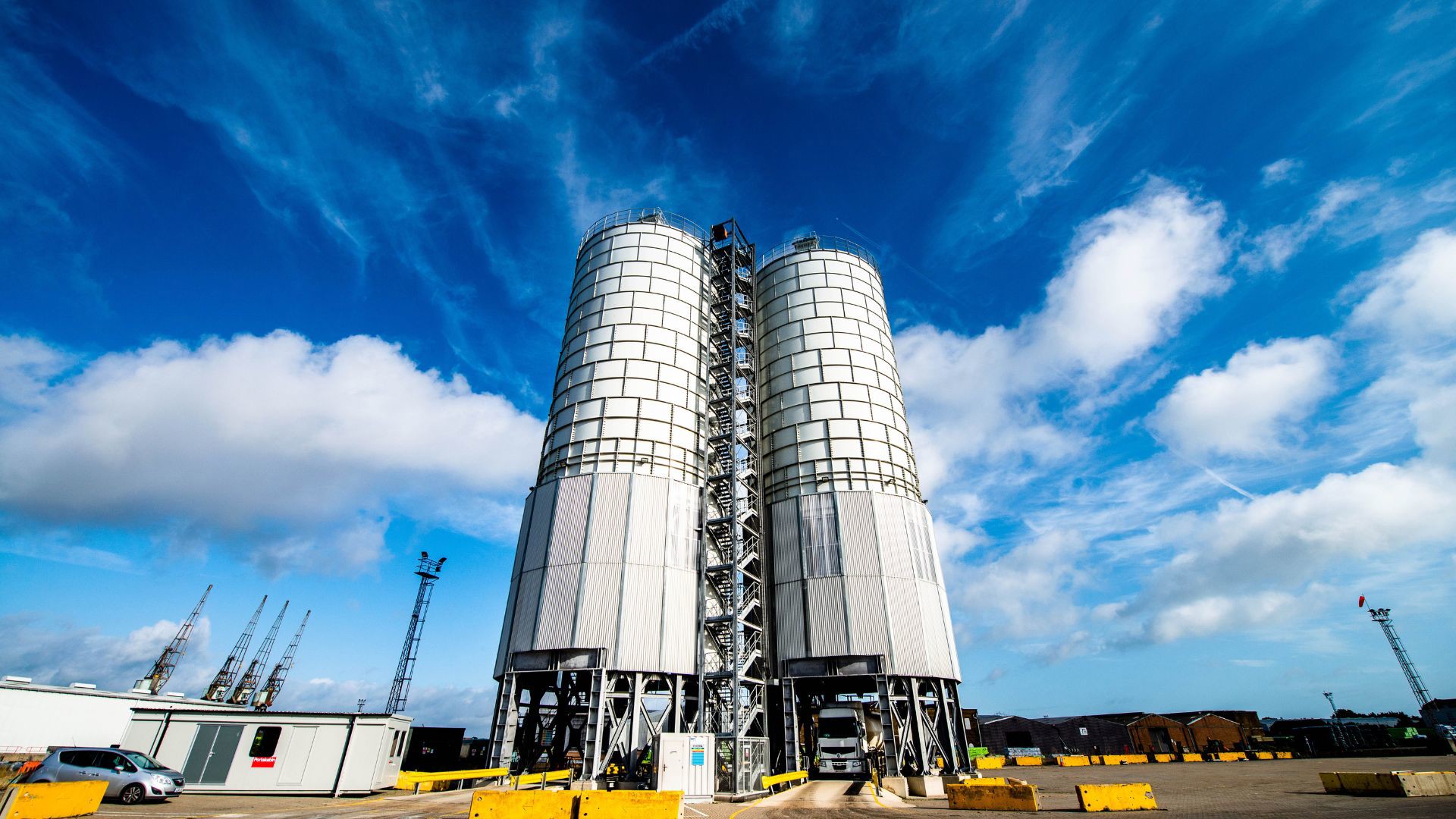 Background image - Untitled Design (13)